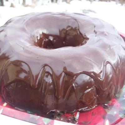 dunkler Schokoladenorangenkuchen