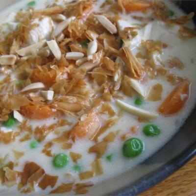 Chicken Pot Pie Suppe mit gerösteten Mandeln