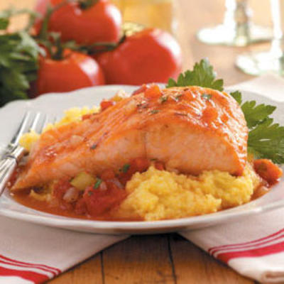 Polenta und Fisch kombiniert