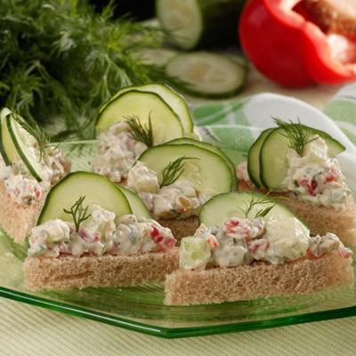 mehr als Gurkensandwiches