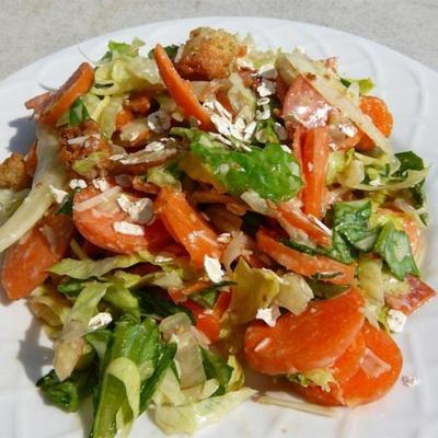 Karotten-Peperoni-Caesar-Salat