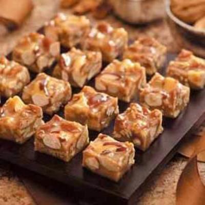 cremige Drei-Nuss-Süßigkeiten