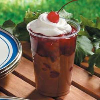 Schokoladen-Kirschpudding-Parfaits