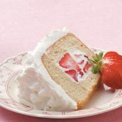Erdbeer-Zimt-Chiffon-Kuchen