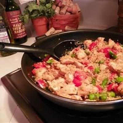 Quinoa mit Hähnchen, Spargel und Paprika