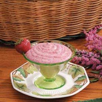 gekühlte Erdbeercreme