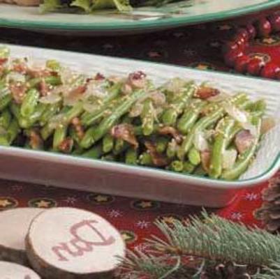 Speck-Zwiebel grüne Bohnen