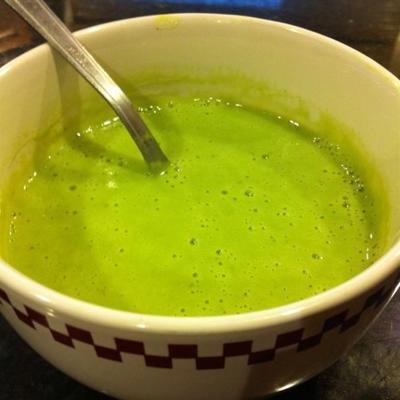 glatte Broccoli-Vitamix®-Suppe