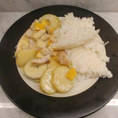 schwarzer Kiemenfisch in Orangenrahmsauce