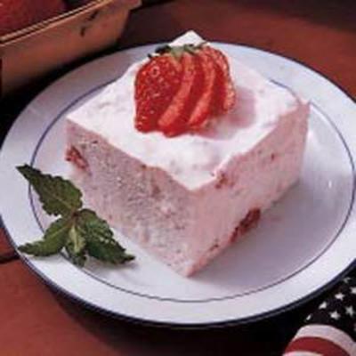 Erdbeer-Engel-Dessert
