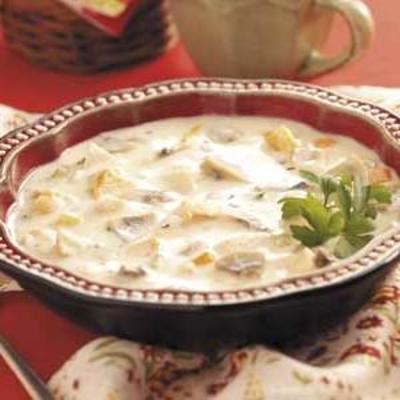 würzige Hühnerpilzsuppe