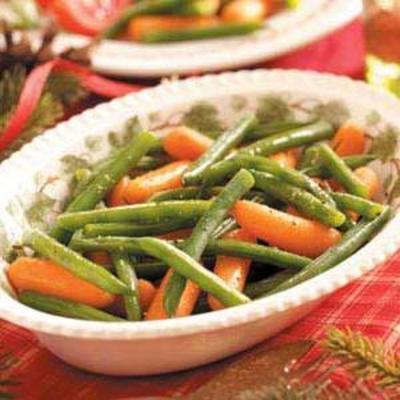 glasierte Karotten und grüne Bohnen