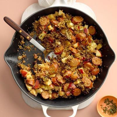 Bratpfanne herzhaften Apfelwein Huhn Quinoa Abendessen