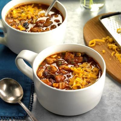 langsam gekochter würziger Schweinefleisch-Chili