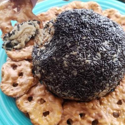 Erdnussbutter Käse Ball Brezel Dip