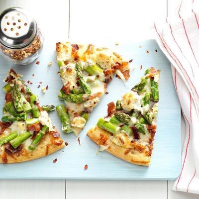 Spargelspeck Boursin Pizza