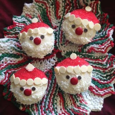 Weihnachten Santa Cupcakes