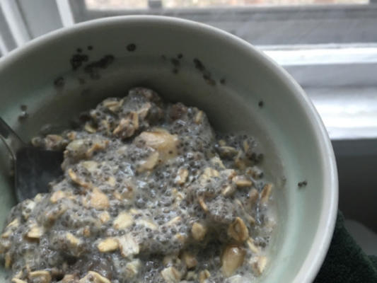 Einfach veganer Hafer über Nacht