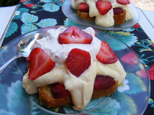 Erdbeer Vanille Pudding Shortcake