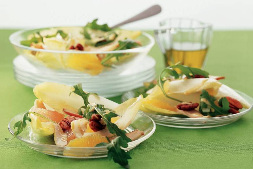 Chicorée-Salat mit Zitrusfrüchten und Honig-Senf-Dressing - Tag Rezepte