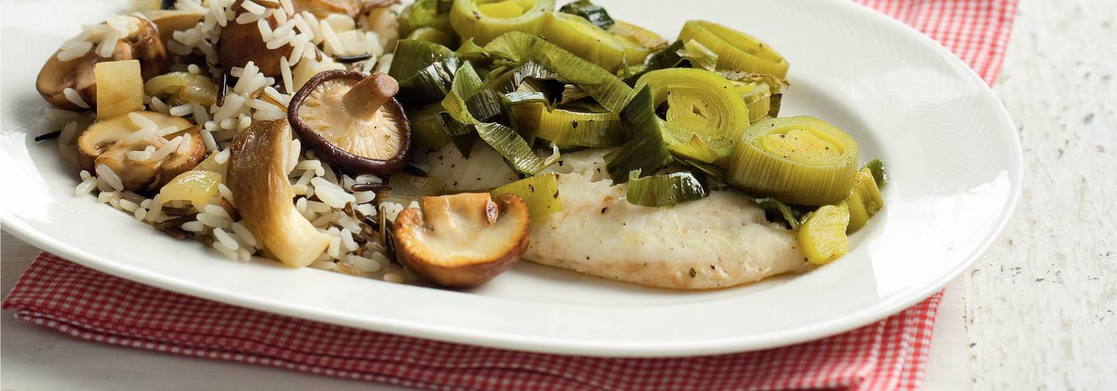 Victoria Barsch mit Lauch und Pilzreis - Tag Rezepte